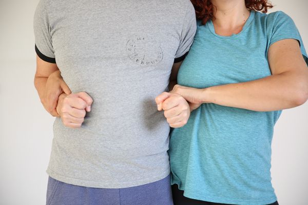 Begleitetes Gehen mit einer Person